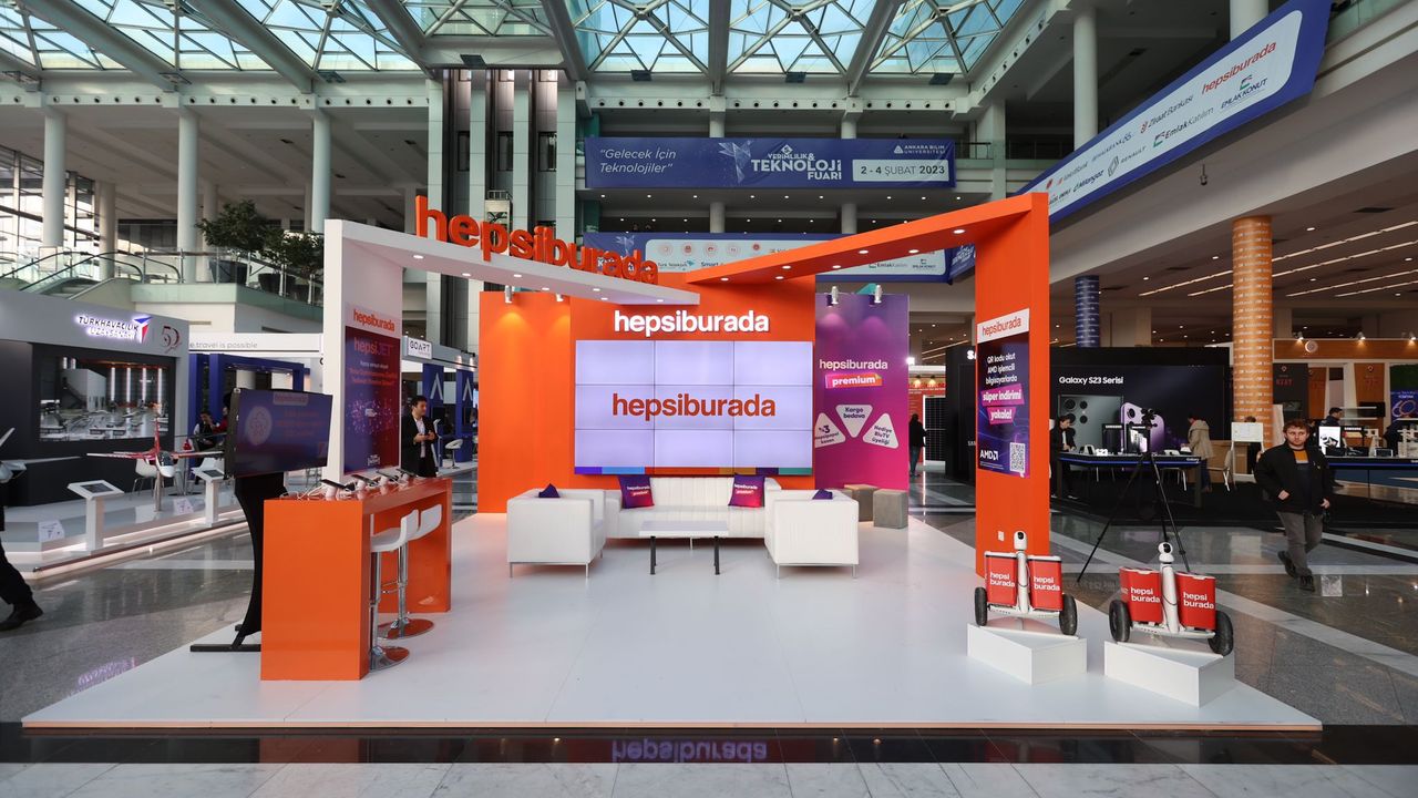 Verimlilik ve Teknoloji Fuarı'nda KOBİ’leri büyüten yapay zeka çözümlerine büyük ilgi