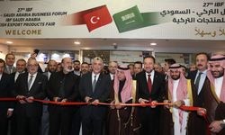 Ticaret Bakanı Ömer Bolat, Suudi Arabistan'da düzenlenen Türk İhraç Ürünleri Fuarı'na katıldı