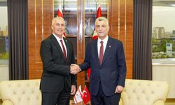 Ticaret Bakanı Ömer Bolat ve KKTC Ekonomi ve Enerji Bakanı Olgun Amcaoğlu bir araya geldi