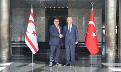 Ticaret Bakanı Ömer Bolat ve KKTC Maliye Bakanı Özdemir Berova bir araya geldi
