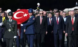 Cumhurbaşkanı Erdoğan ve devlet erkanı Anıtkabir'i ziyaret etti