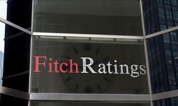 Fitch Ratings, Türkiye'nin kredi notunu 'BB-' olarak teyit etti