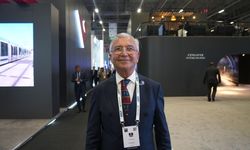 Prof. Dr. Mesut Hakkı Caşın, "IDEF 2025 adeta bir teknoloji şöleni”