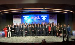 EGD, ekonomi gazeteciliğinin duayenlerini ödüllendirdi