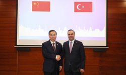 Bakan Kacır, CCPIT Başkanı Hongbin ile İstanbul’da görüştü