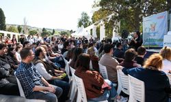 İZKİTAP Fuarı’nda Kitap ve Kültür Buluşması Yoğun İlgi Gördü