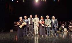 Eskişehir Şehir Hastanesi Çalışanları Türk Halk Müziğiyle Sahne Aldı