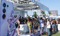 Manifestival’de TECNO Rüzgarı! Gençler Yapay Zekayla Kendi Şarkılarını Besteledi!