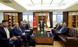 Bakan Bolat, Malezya Büyükelçisi Shaffieq ile Görüştü