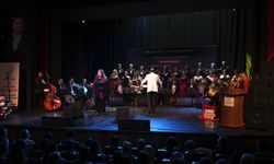 Bursa’da “Yeşilçam Şarkıları” ile Nostalji Dolu Festival Akşamı