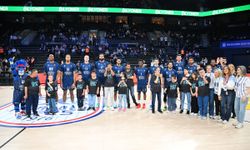 Anadolu Efes One Team projesiyle EuroLeague One Team Ödülleri’nde finale yükseldi
