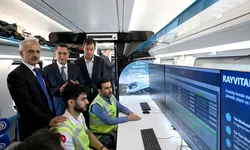 Bakan Uraloğlu: "Milli Hızlı Trende Saatte 250 Kilometre Hıza Ulaştık"