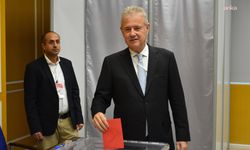 İZTO’da Mahmut Özgener üçüncü kez başkan: Yeni yönetim belli oldu