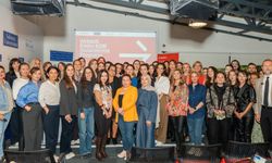 Akbank Kadın KOBİ Hızlandırma Programı ile 90 Girişimci Kadın İşini Büyütme Yolculuğuna Başladı