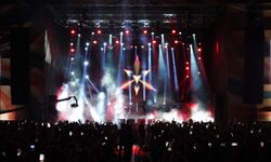 Üsküdar Harem'de 100 bin kişilik konser coşkusu
