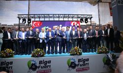 17. kez düzenlenen Biga Gıda Tarım ve Hayvancılık Teknolojileri Fuarı kapılarını ziyaretçilerine açtı