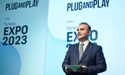 Sanayi ve Teknoloji Bakanı M.Fatih Kacır, Plug and Play Türkiye Expo'da girişimciler ile bir araya geldi