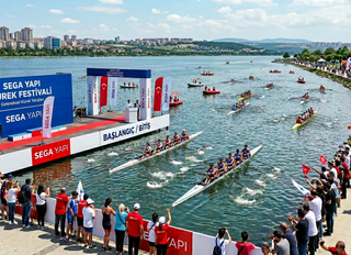 Küçükçekmece Gölü’nde İlkbahar Şenliği SEGA Yapı’dan Kürek Festivali!