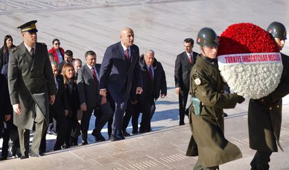 TİM Başkanı Mustafa Gültepe İhracat Ailesiyle Anıtkabir’de
