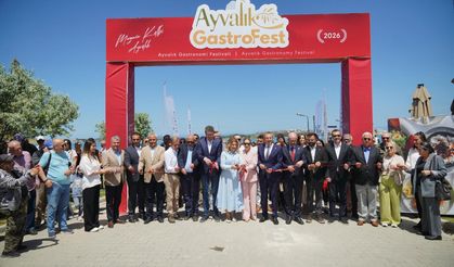 Ayvalık GastroFest, kapılarını büyük bir coşkuyla açtı