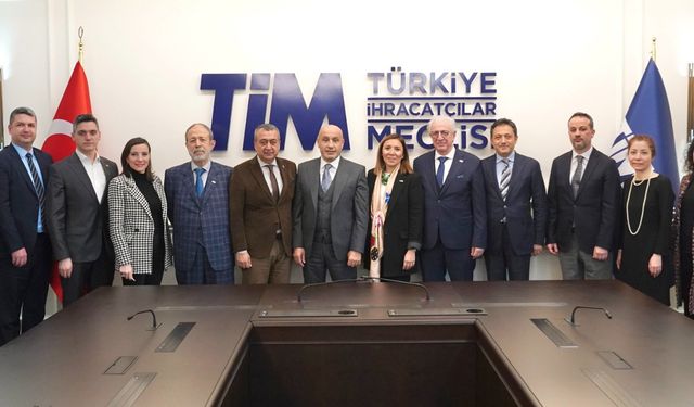 TİM Başkanı Mustafa Gültepe, tekstil ve hammaddeleri sektörü ile bir araya geldi