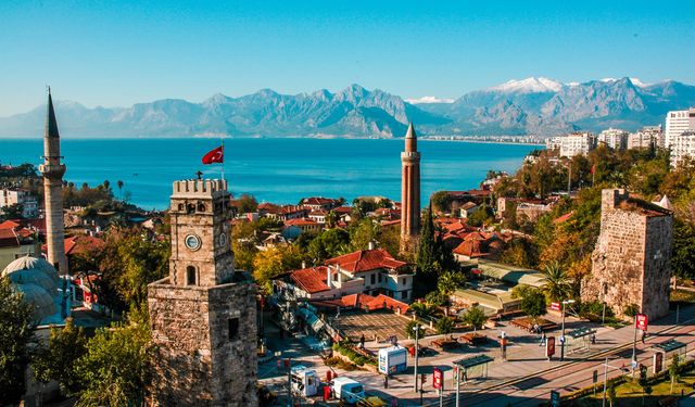Antalya turizmi yüzde 12 artışla rekor kırdı