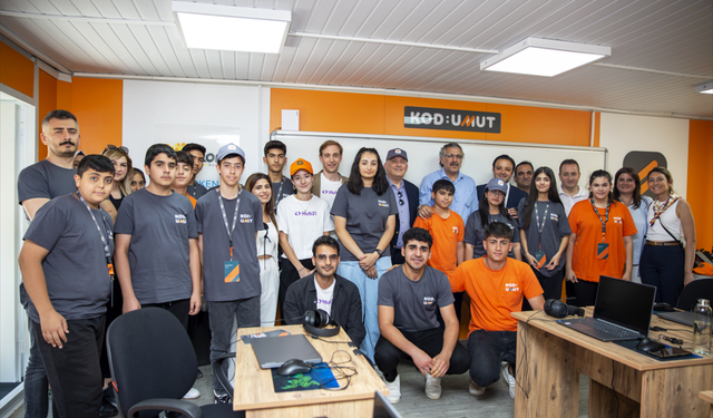 Bilkom ve Token'ın 'Code: Hope' projesi Malatya Umut Kent'te açılış töreniyle başladı
