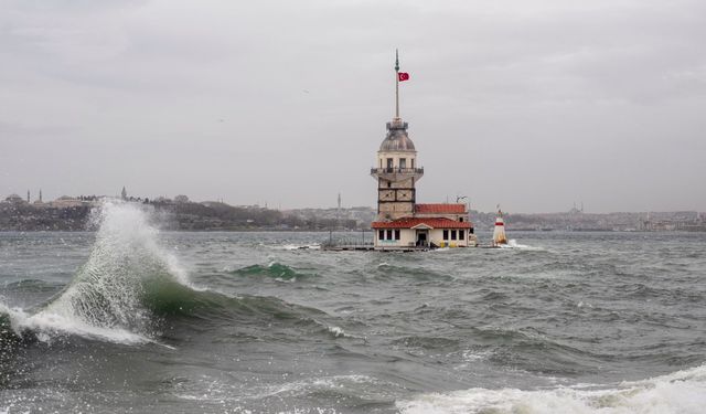 AKOM'dan İstanbul için fırtına uyarısı