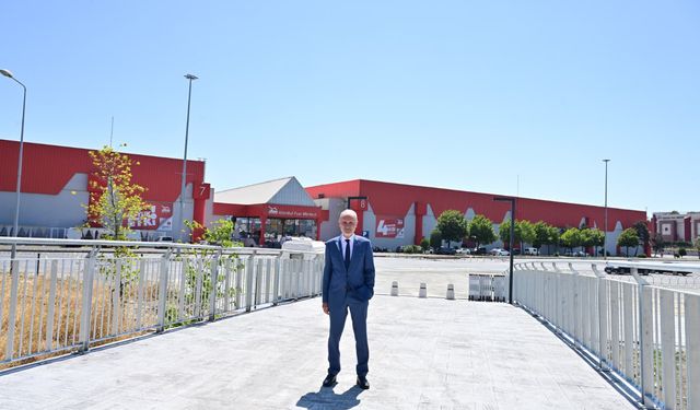 İstanbul Fuar Merkezi’ne yeni yaya üst geçidi hizmete girdi