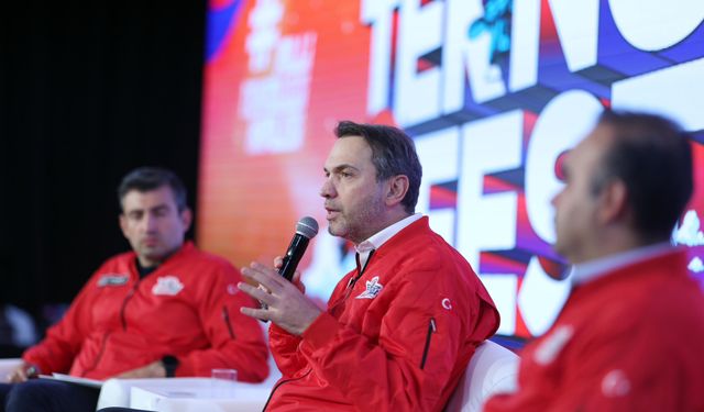 Bakan Bayraktar Teknofest’te: “Teknofest, Türkiye’nin markalaşmış adı”