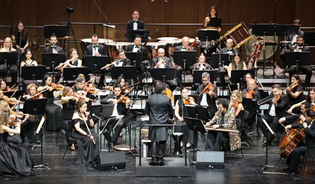 İstanbul Devlet Senfoni Orkestrası’ndan 80. yıla özel kutlama