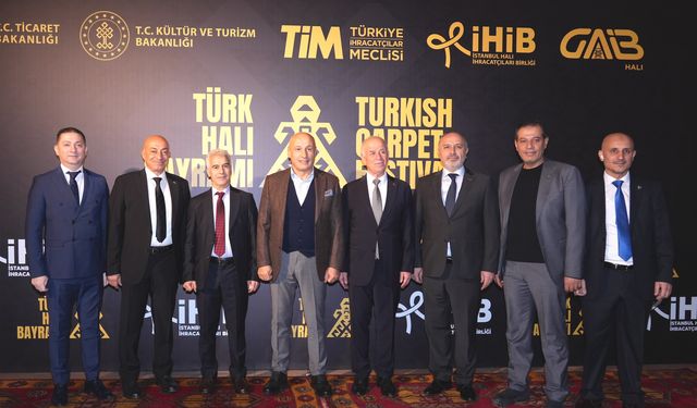 İHİB'in düzenlediği Türk Halı Bayramı ile Kapalıçarşı yeniden canlandı