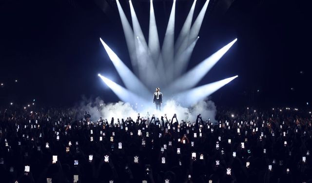 Tarkan yıllar sonra İstanbul’u ayağa kaldırdı