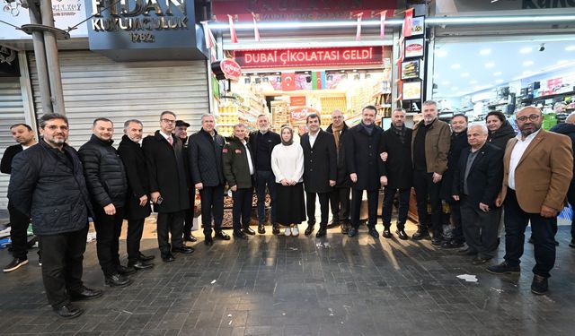 BTSO Başkanı Burkay Tarihi Çarşı’da Esnafla Buluştu
