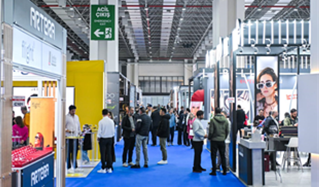 Fuar İzmir, optik, mobilya ve makine sektörünü aynı çatı altında topladı