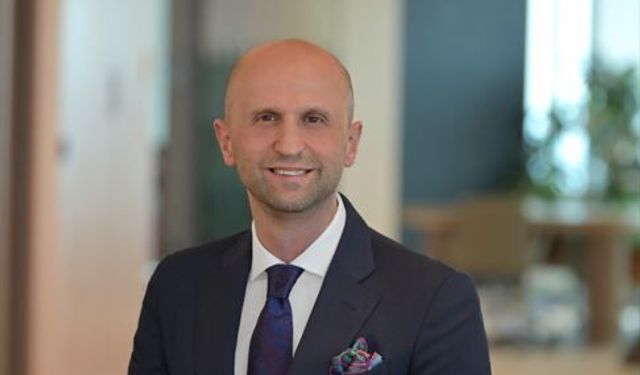 Akbank’tan girişimci kadınlara güçlü destek: YenidenBiz Kadın Girişimci Okulu başlıyor