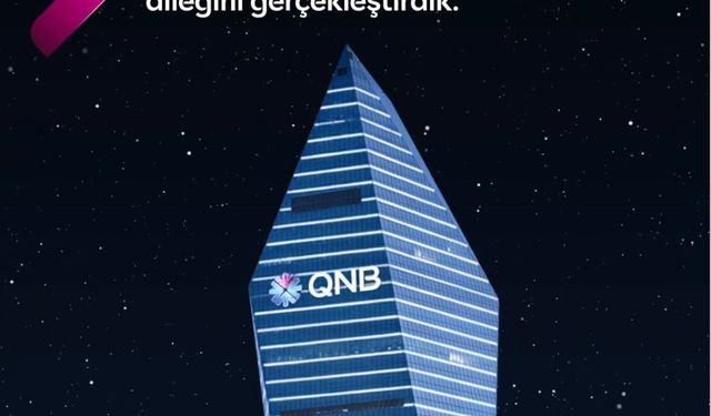 Dünya Dilek Günü’nde QNB Türkiye Kristal Kule maviye büründü