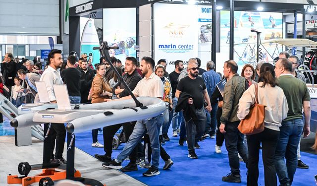 MAST İzmir Boat Show, yoğun bir ilgiyle devam ediyor