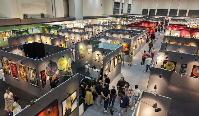 3. İAAF İzmir Sanat Fuarı, Fuar İzmir’de kapılarını açtı