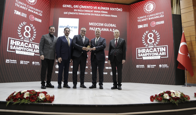 Medcem Çimento Grubu, 8. İhracatın Şampiyonları Ödül Töreni’nde 4 Kategoride Zirveyi Bırakmadı