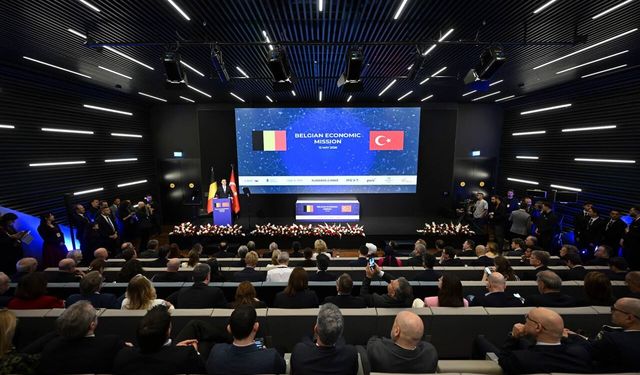 Bakan Kacır, İstanbul’da “Belçika-Türkiye Diyaloğu Paneli”ne katıldı