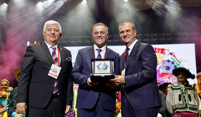 27. Uluslararası İstanbul Büyükçekmece Kültür ve Sanat Festivali Görkemli Törenle Başladı
