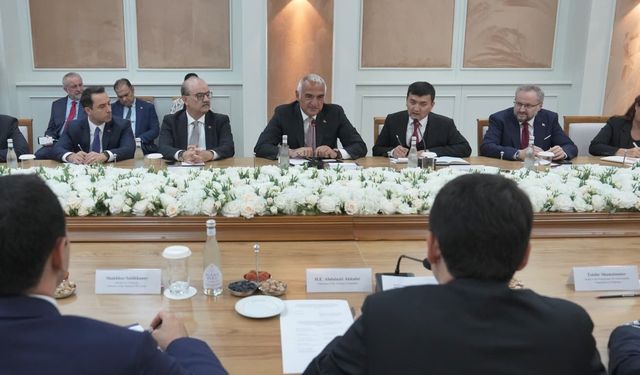 Bakan Ersoy, Özbekistan’ın Bağımsızlığının 35. Yıl Dönümünde Taşkent’te