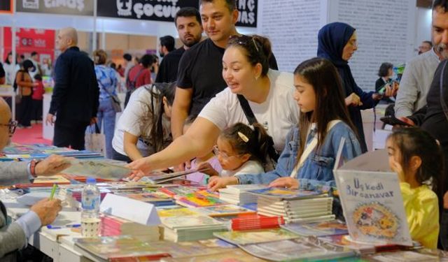 Diyarbakır 10. Kitap Fuarı Kitapseverlerle Buluşuyor