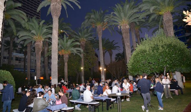 Ege’de Hasat Zamanı: 7. Büyük Efes Bağ Bozumu Festivali