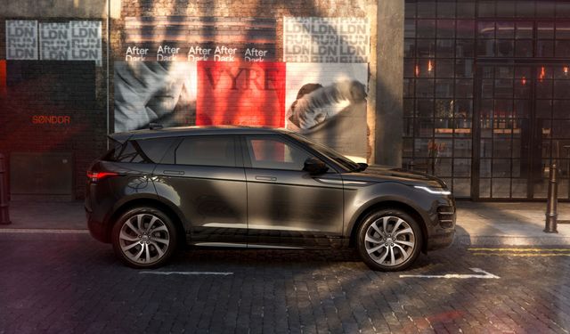Range Rover’dan Londra’nın İkonik Ruhunu Yansıtan İki Yeni Özel Kürasyon