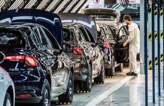Otomotiv sektörü ihracattaki yükselişini sürdürdü