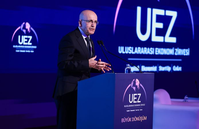UEZ 2026’da Mehmet Şimşek’ten güçlü ekonomi ve güven vurgusu