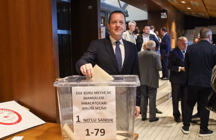 Kuru Meyve İhracatçılarının yeni başkanı Yusuf Gabay oldu