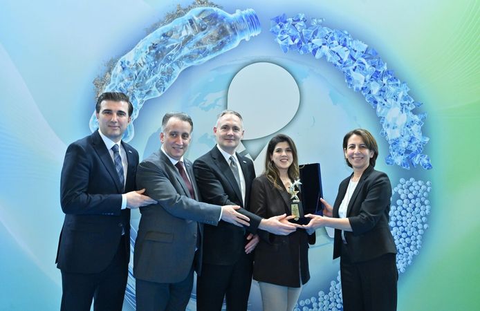 Geri dönüştürülmüş PET kahve kapağına ödül